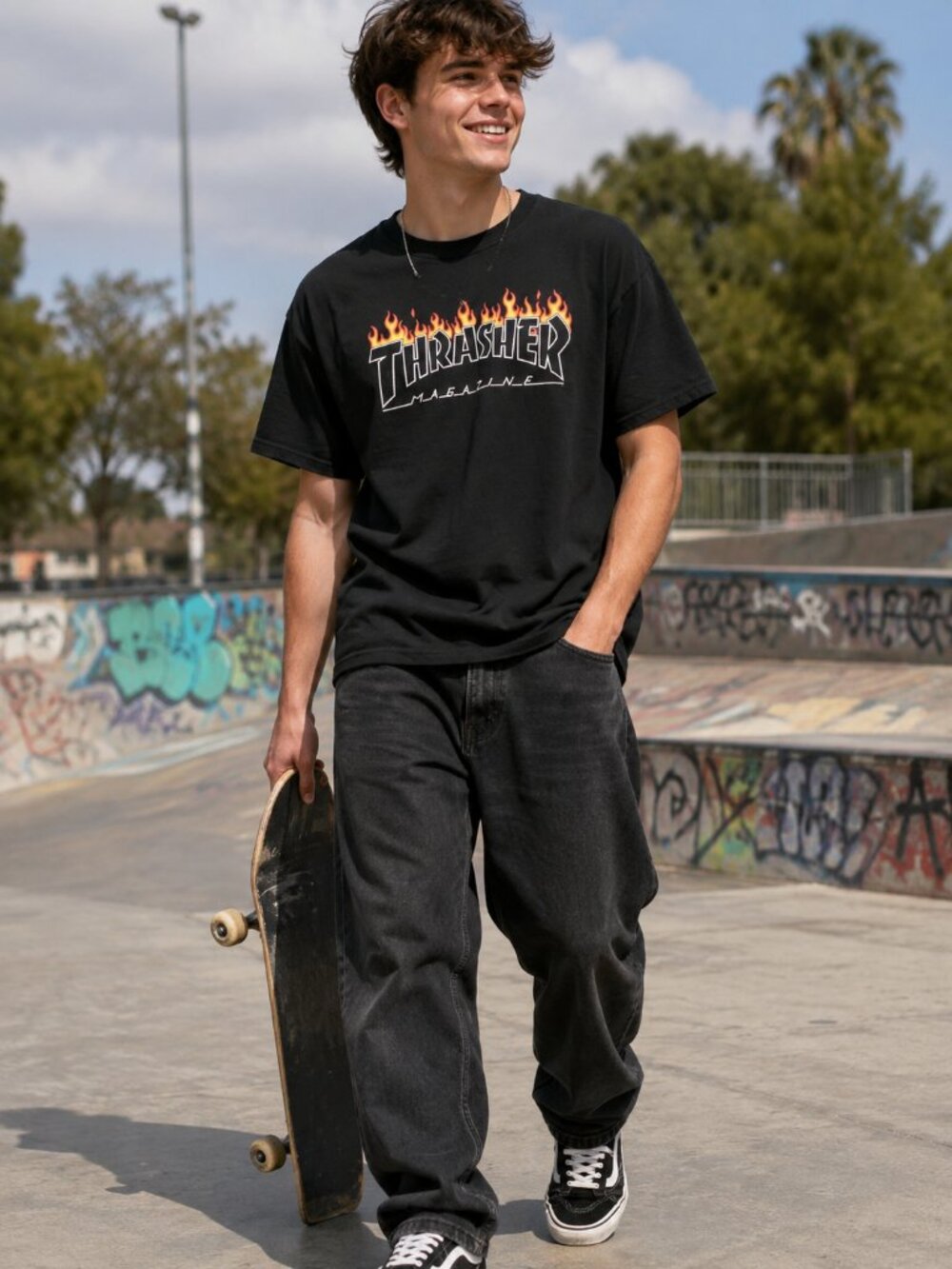 Mens Thrasher TShirt - L